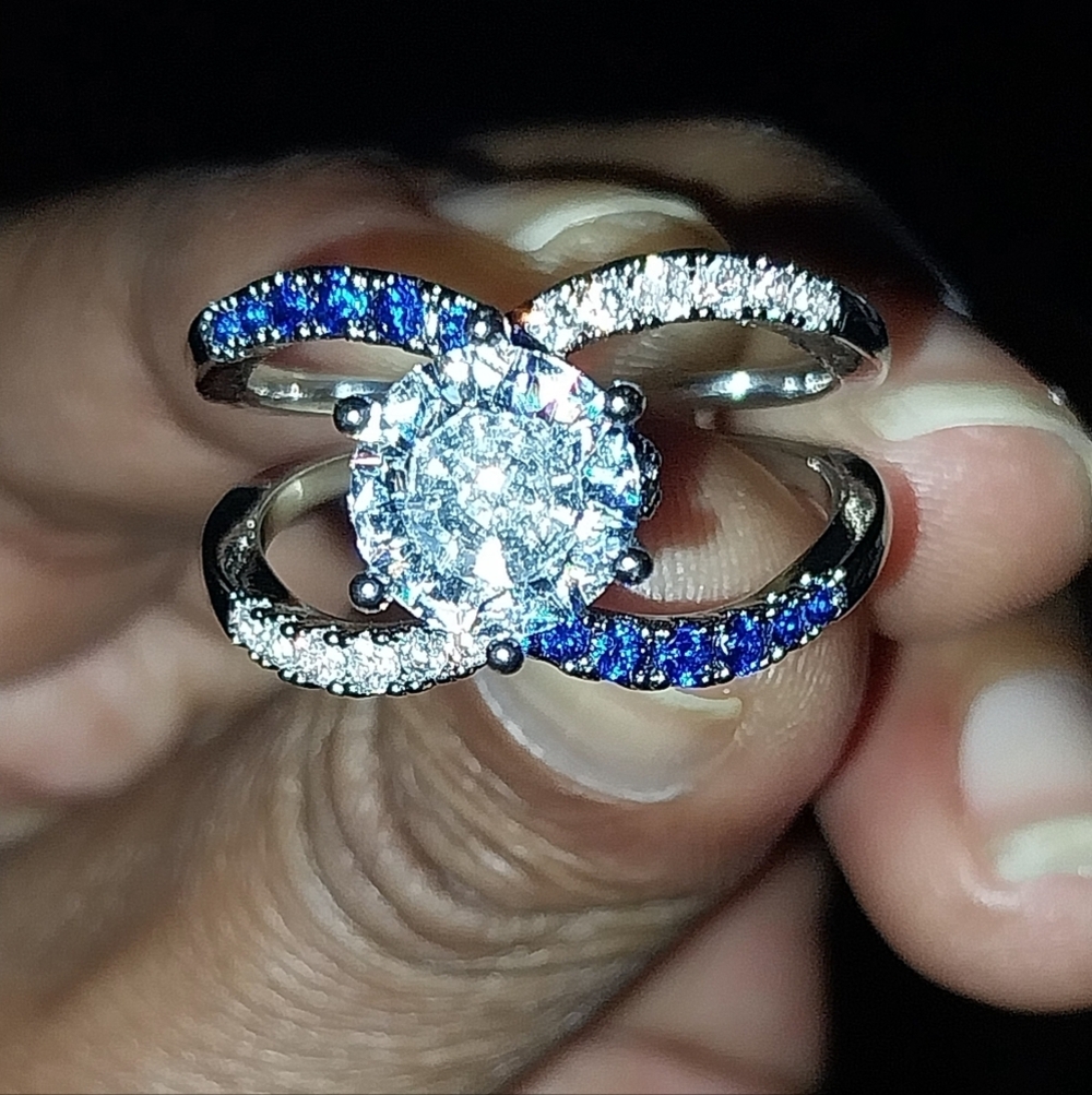 Elegant Silvery and Blue Crystal Ring Sz 9